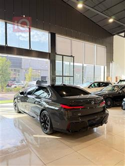 بي ام دبليو الفئة 7